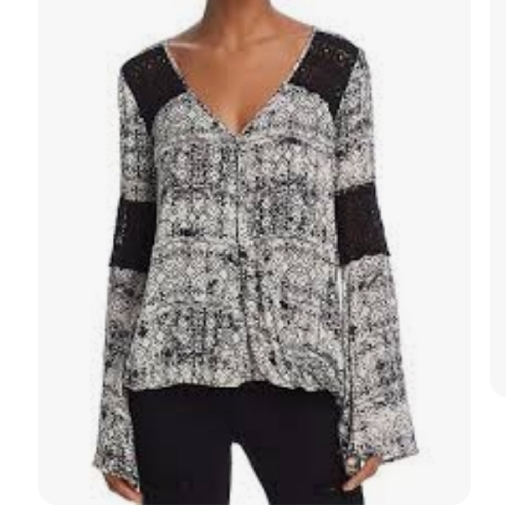 Vintage Havana Crochet details wrap front top sz S